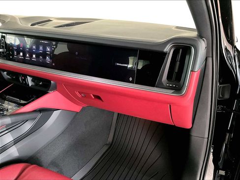 New 2026 Porsche Cayenne AWD/4WD image 22