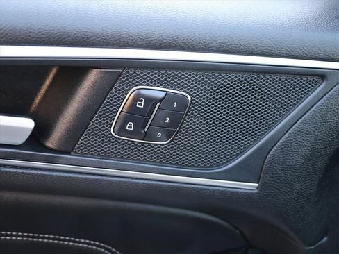 Used 2017 Ford Edge Titanium w/ Equipment Group 301A image 18