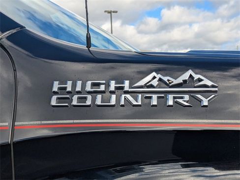 Certified 2021 Chevrolet Silverado 1500 High Country w/ Technology Package image 16