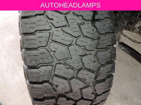 Used 2020 Jeep Gladiator Rubicon AWD/4WD image 12