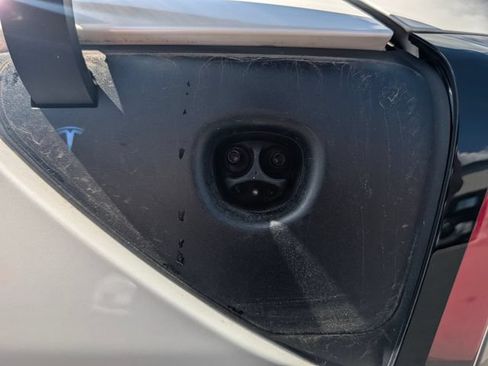 Used 2024 Tesla Model 3 Long Range AWD/4WD image 12