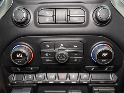 Used 2021 Chevrolet Silverado 1500 LT AWD/4WD image 21