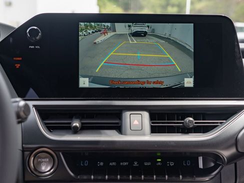 New 2026 Lexus UX 300h FWD image 13