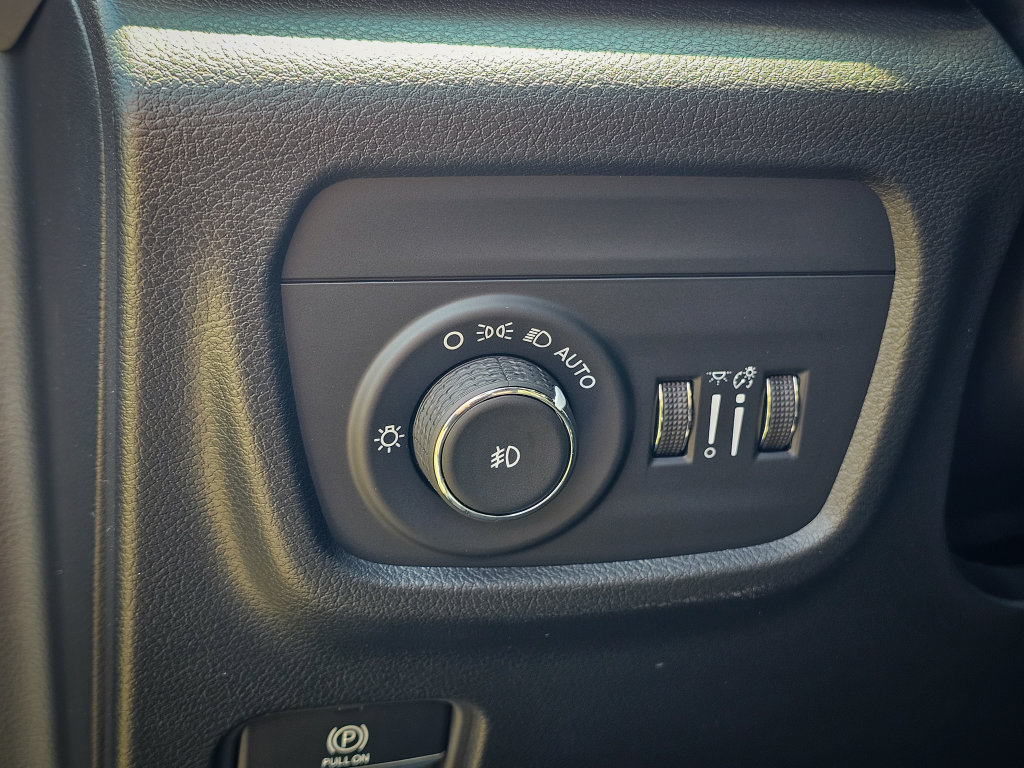 New 2026 Jeep Grand Cherokee Limited AWD/4WD image 14