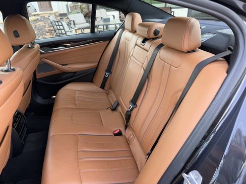 Used 2018 BMW 540i w/ M Sport Package RWD image 24