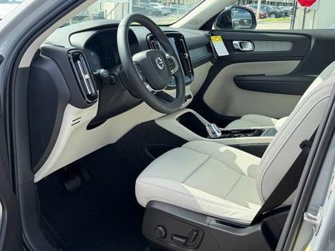 New 2026 Volvo XC40 B5 Plus w/ Protection Package Premier AWD/4WD image 13