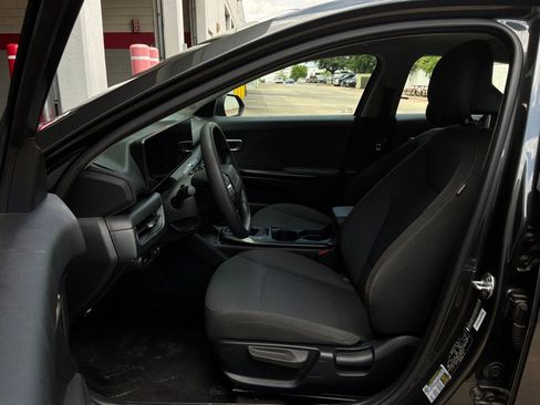 Used 2025 Kia K4 FWD image 10