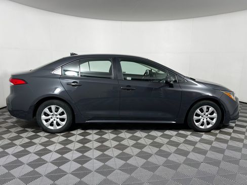 Used 2024 Toyota Corolla LE FWD image 4