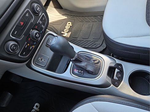 Used 2018 Jeep Compass Latitude w/ Popular Equipment Group image 25