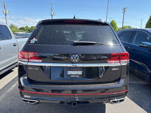 Used 2022 Volkswagen Atlas SEL Premium image 3