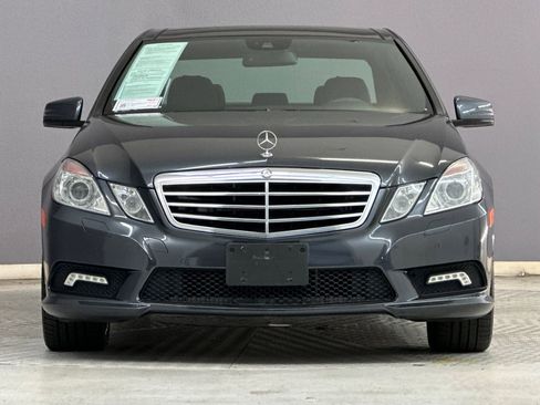 Used 2011 Mercedes-Benz E 550 Sedan w/ Premium 2 Pkg image 6