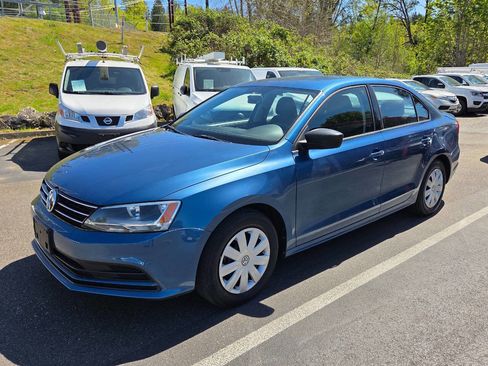 Used 2016 Volkswagen Jetta S FWD image 3