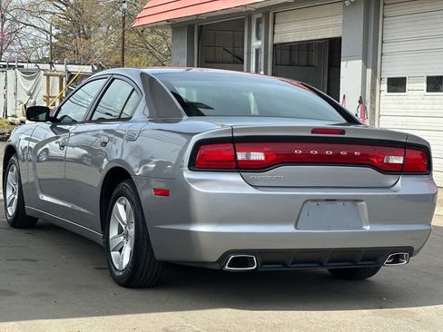 Used 2014 Dodge Charger SE image 7