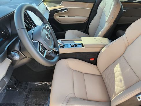 New 2026 Volvo XC90 B5 Core image 3