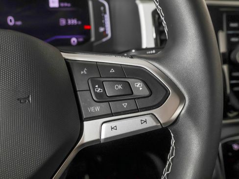 Used 2022 Volkswagen Atlas Cross Sport SE image 27