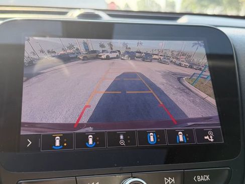Used 2020 Chevrolet Equinox Premier FWD image 17