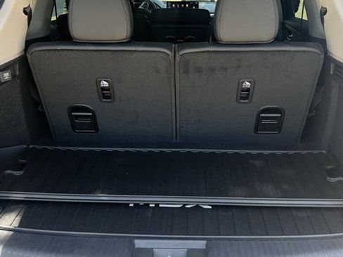 Used 2026 Acura MDX FWD image 32