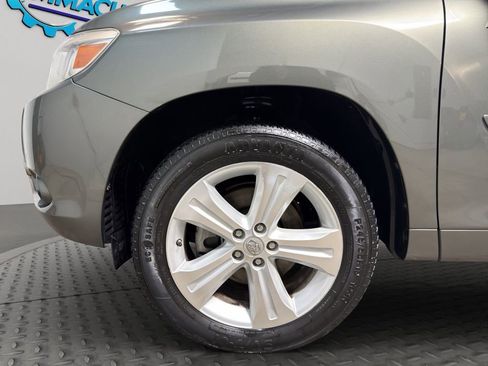 Used 2010 Toyota Highlander Limited image 23
