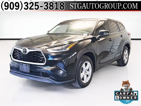Used 2021 Toyota Highlander L image 1