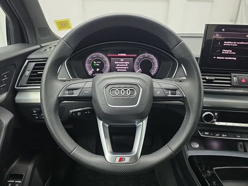 Used 2024 Audi Q5 e Premium Plus w/ Premium Plus Package AWD/4WD image 26