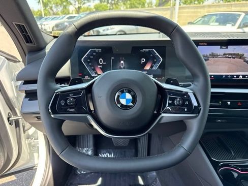 Used 2026 BMW 530i RWD image 25