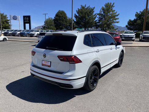 Used 2023 Volkswagen Tiguan SE R-Line FWD image 41