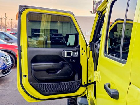 Used 2022 Jeep Wrangler Unlimited Rubicon 4xe w/ Safety Group image 31