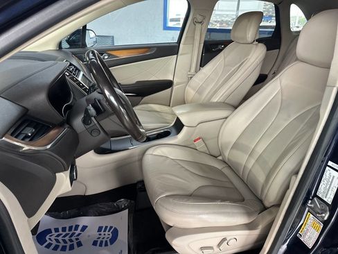 Used 2017 Lincoln MKC Select w/ Select Plus Package image 14