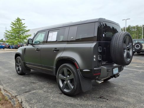 Used 2023 Land Rover Defender 110 AWD/4WD image 7