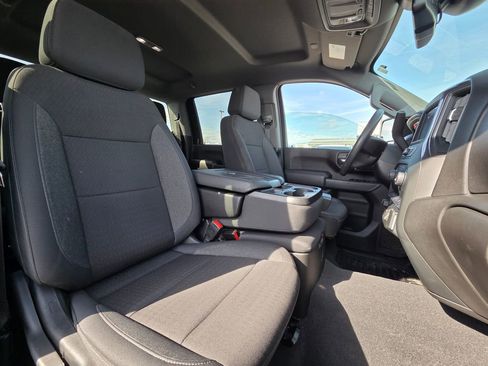 Used 2024 Chevrolet Silverado 2500 Custom w/ Custom Value Package image 29