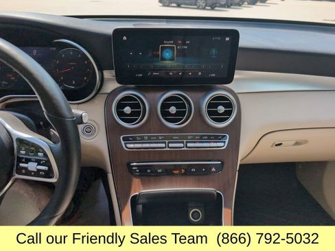 Used 2021 Mercedes-Benz GLC 300 4MATIC image 19