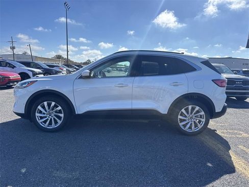 Used 2022 Ford Escape Titanium w/ Titanium Elite Package image 8