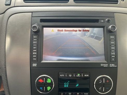 Used 2012 Chevrolet Tahoe LT RWD image 12