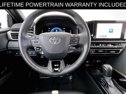 Used 2025 Toyota Camry SE w/ Convenience Package AWD/4WD image 6