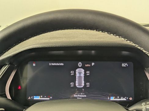 New 2025 Jeep Grand Cherokee Altitude image 21