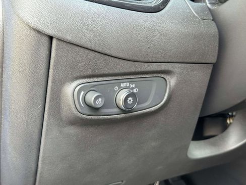 Used 2024 Chevrolet Equinox RS w/ RS Leather Package FWD image 11