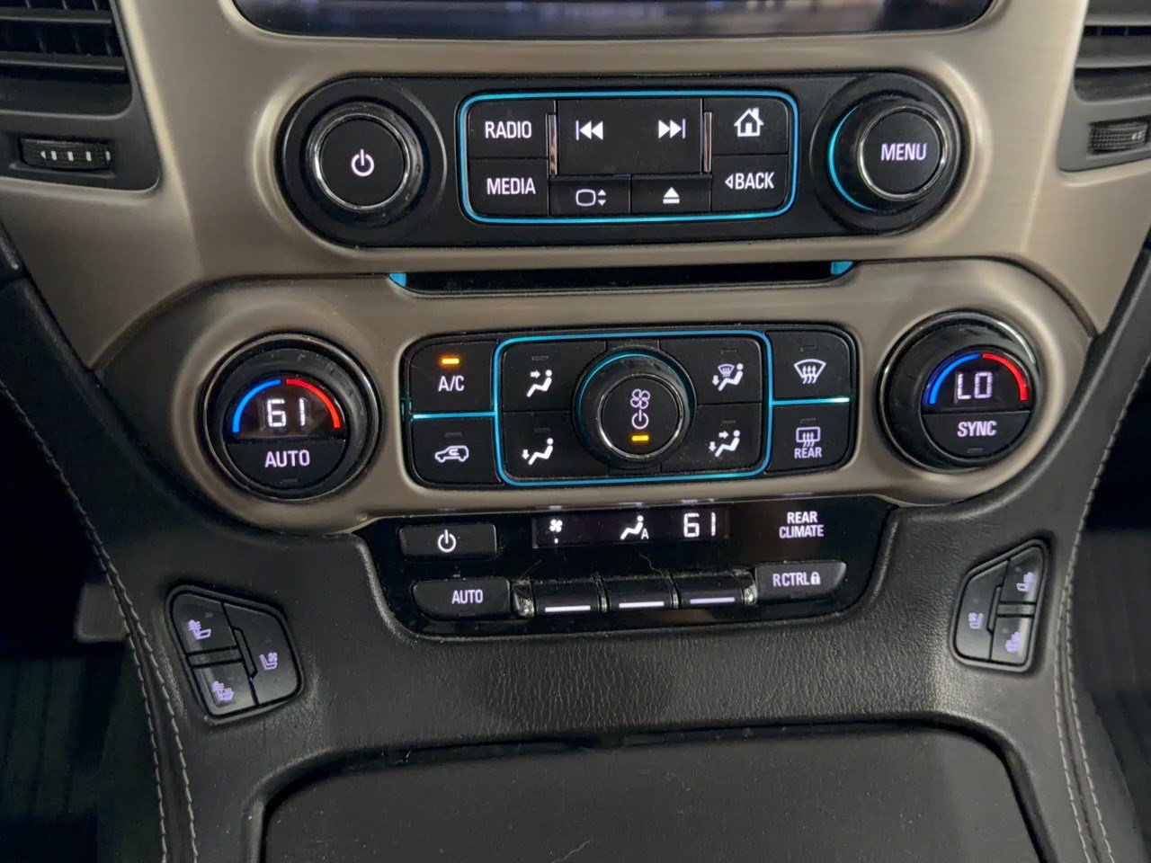 Used 2017 GMC Yukon Denali w/ Open Road Package AWD/4WD image 22