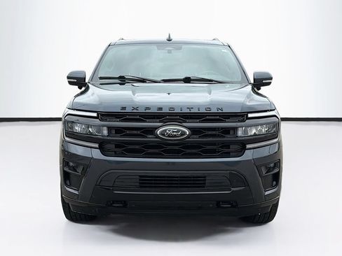 Used 2022 Ford Expedition Max Limited AWD/4WD image 2