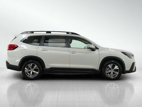 Used 2024 Subaru Ascent Premium w/ Convenience Package image 6