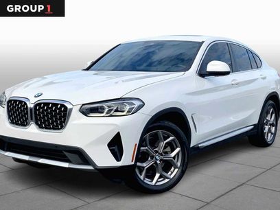 Used 2022 BMW X4 xDrive30i w/ Premium Package 2