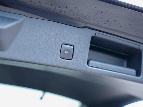 Certified 2023 Ford Escape ST-Line Select w/ Tech Pack #2 image 13