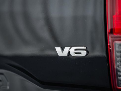 Used 2019 Toyota Tacoma TRD Sport image 22