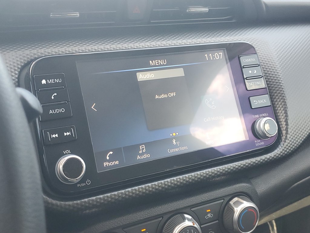 Used 2023 Nissan Kicks SV FWD image 33