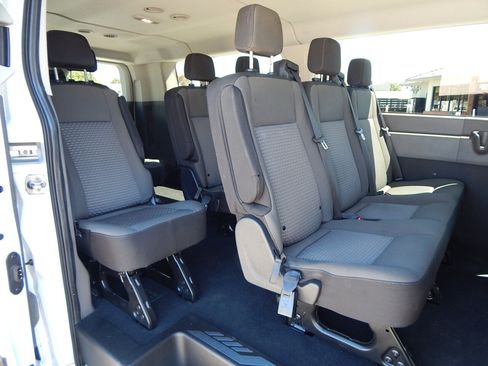 Used 2024 Ford Transit 350 XLT RWD image 4