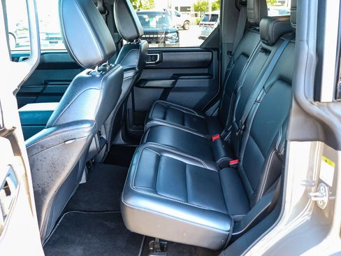 Certified 2025 Ford Bronco Outer Banks AWD/4WD image 17