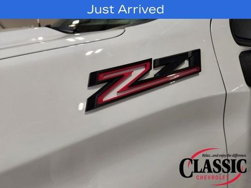 Used 2020 Chevrolet Silverado 1500 LT Trail Boss image 18