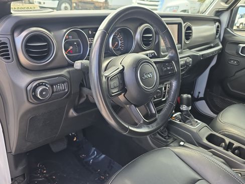 Used 2021 Jeep Wrangler Unlimited Sport AWD/4WD image 23