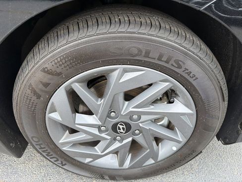 Used 2026 Hyundai Elantra Hybrid FWD image 12