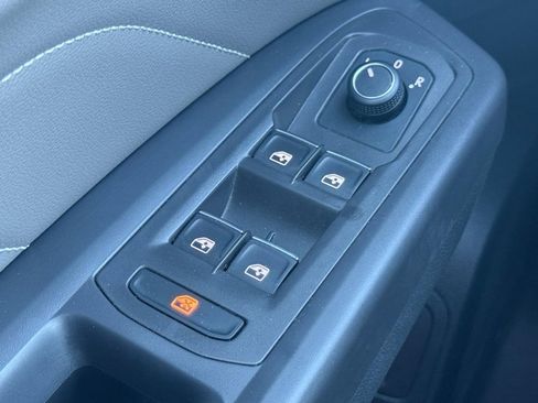 Used 2023 Volkswagen Atlas SE image 22