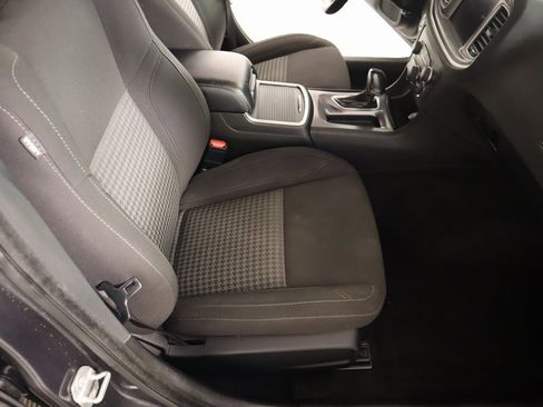 Used 2021 Dodge Charger SXT w/ Driver Convenience Group image 14